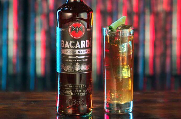 BACARDI BLACK CARTA NEGRA z koktajlem